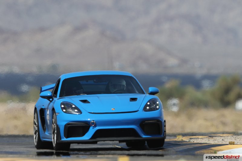 Porsche Cayman GT4