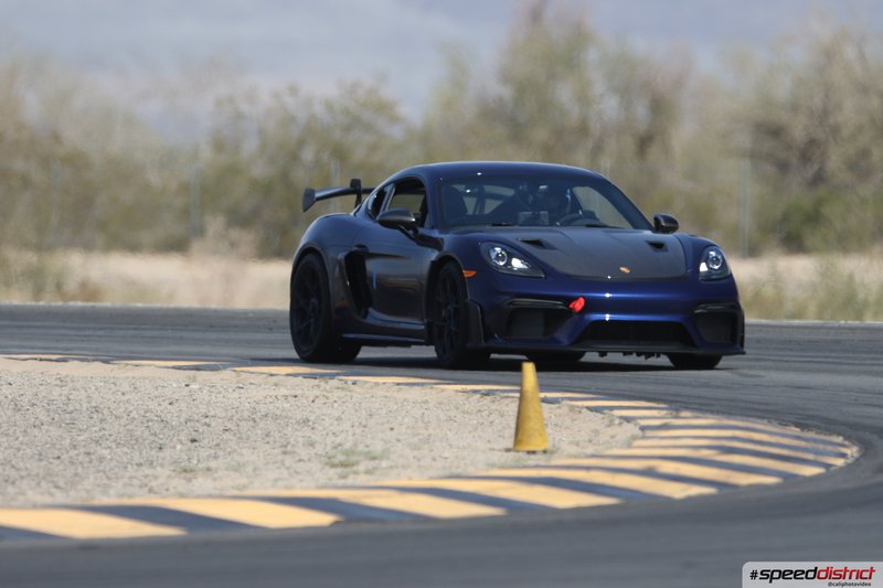 Porsche Cayman GT4