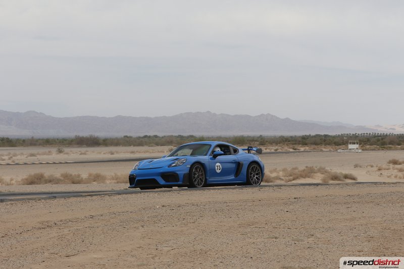 Porsche Cayman GT4