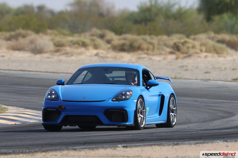 Porsche Cayman GT4