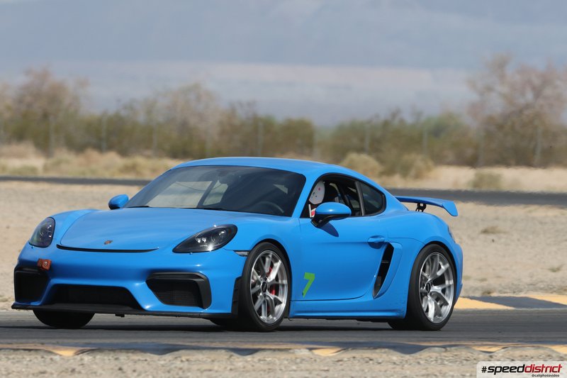 Porsche Cayman GT4