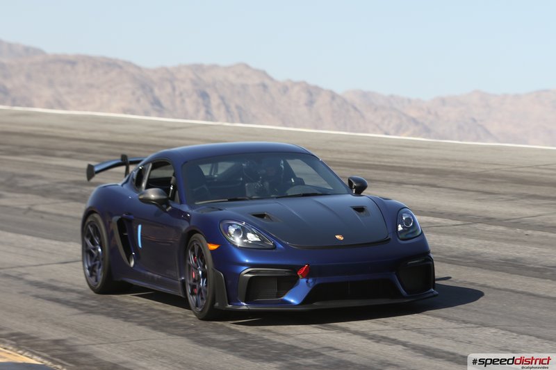 Porsche Cayman GT4