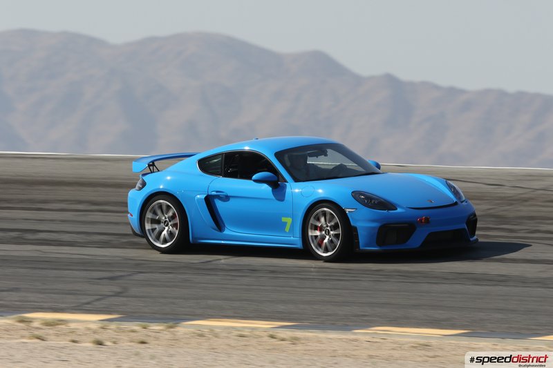 Porsche Cayman GT4
