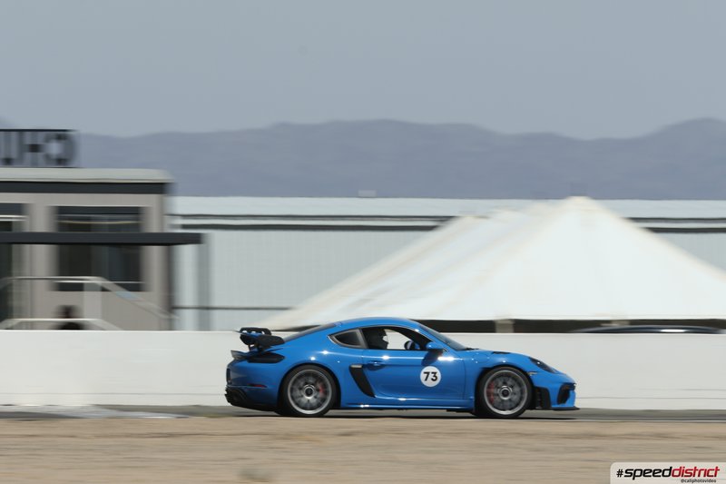 Porsche Cayman GT4
