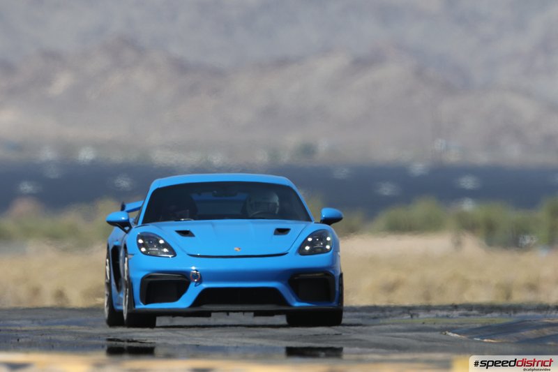Porsche Cayman GT4