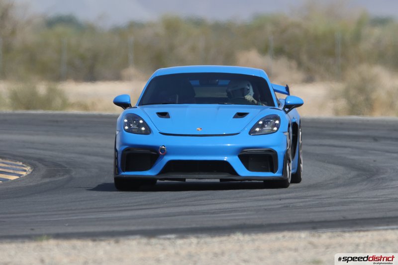 Porsche Cayman GT4
