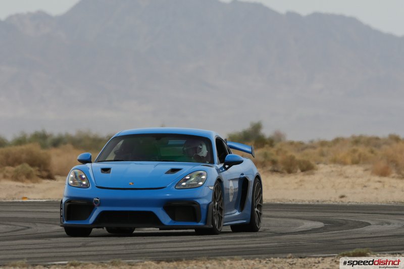 Porsche Cayman GT4