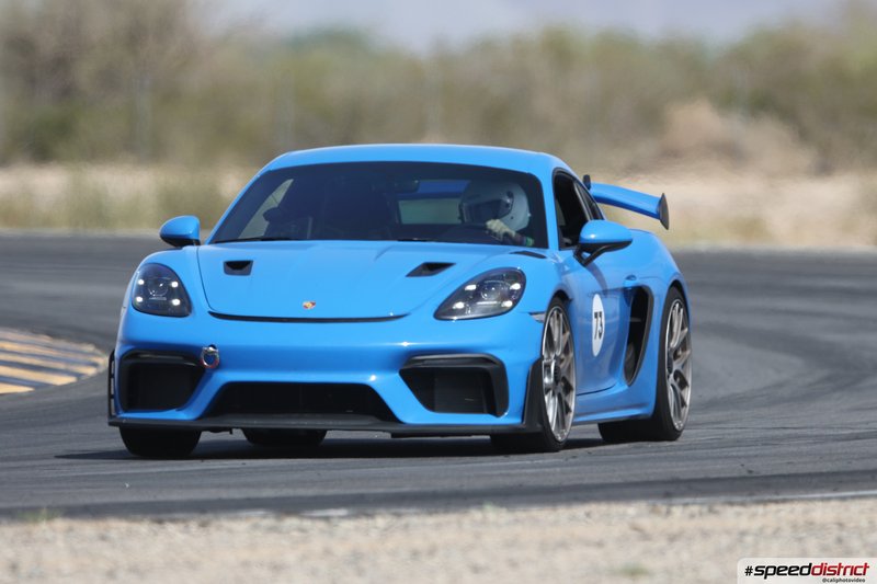 Porsche Cayman GT4