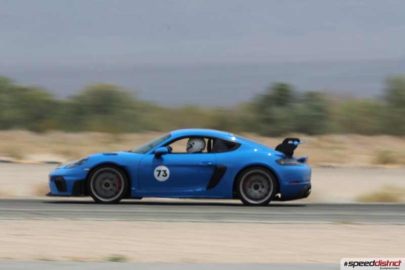 Porsche Cayman GT4