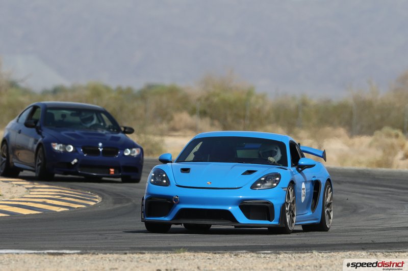 Porsche Cayman GT4