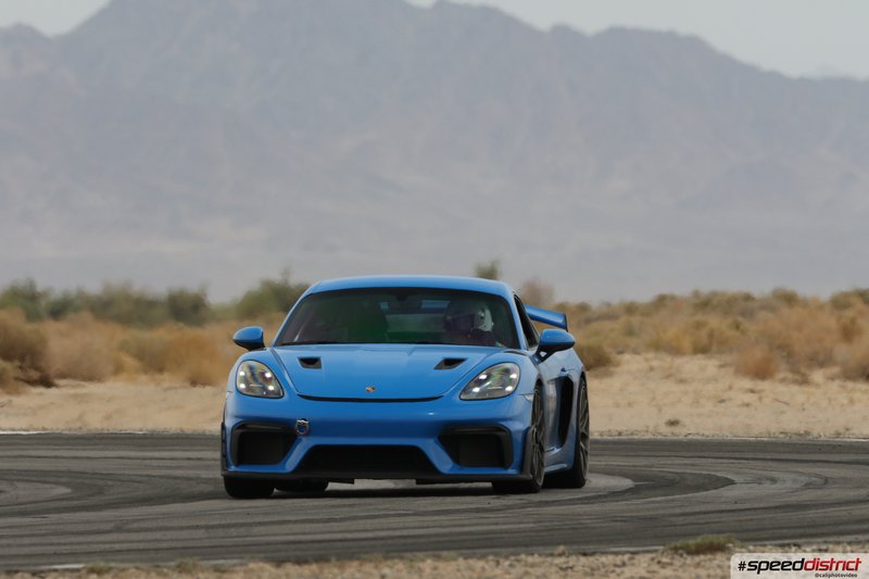 Porsche Cayman GT4
