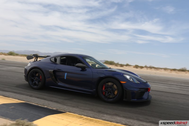 Porsche Cayman GT4