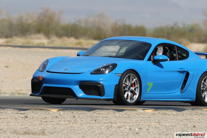 Porsche Cayman GT4