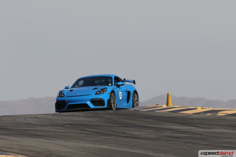 Porsche Cayman GT4