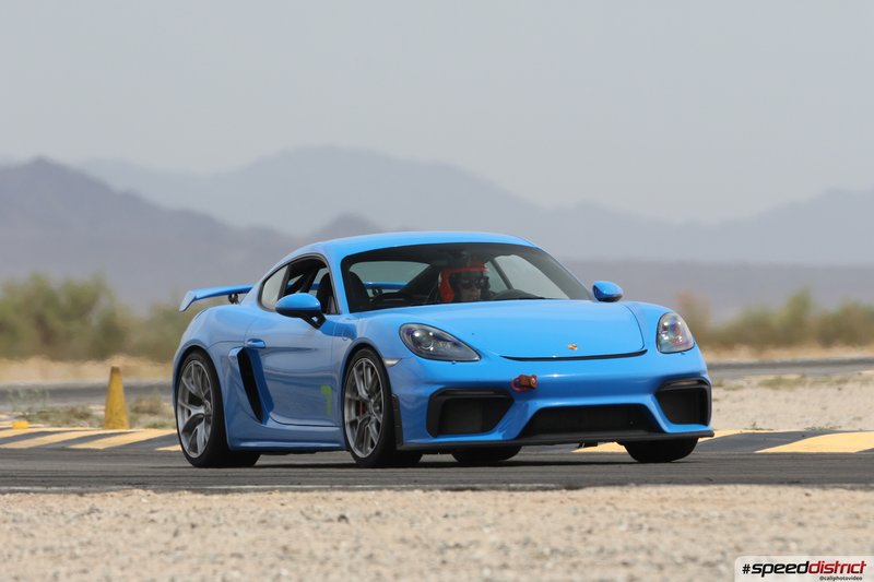 Porsche Cayman GT4