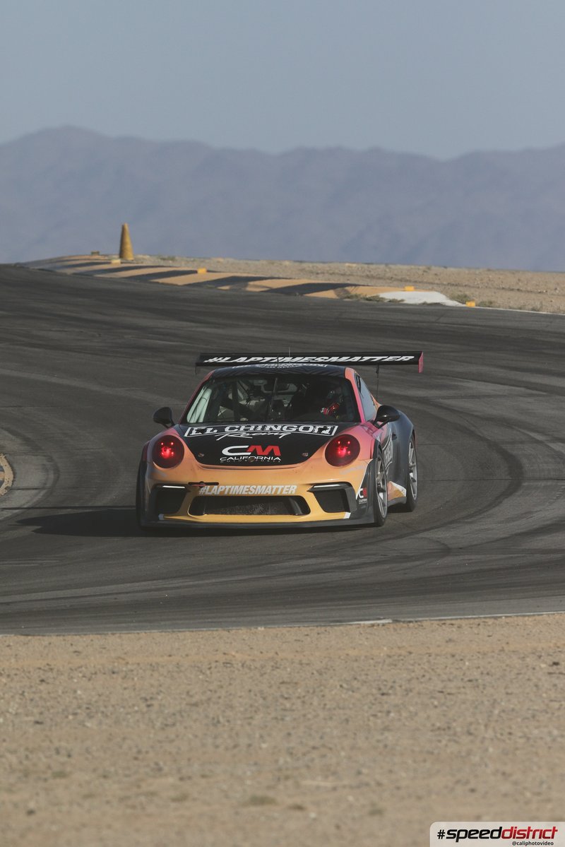 Porsche 911 GT3 Cup orange