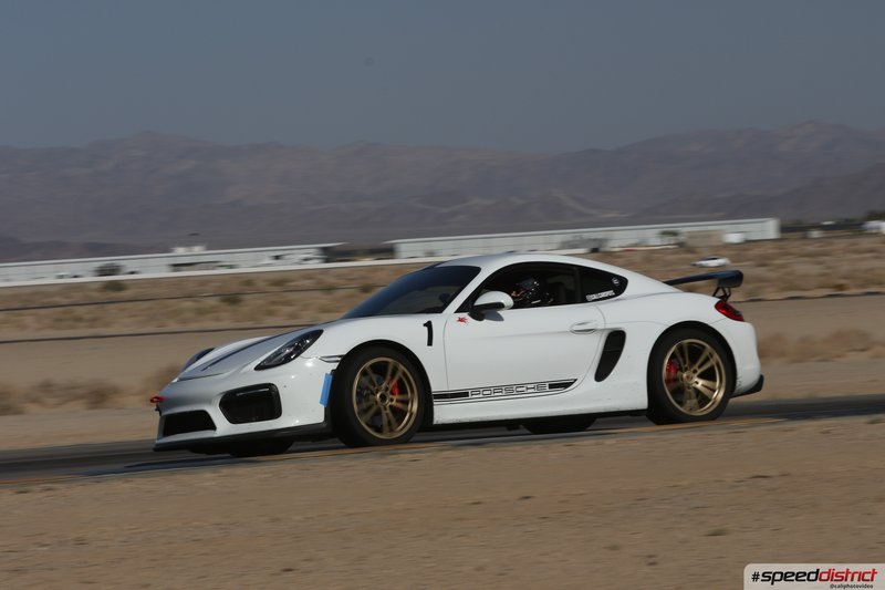 Porsche Cayman GT4
