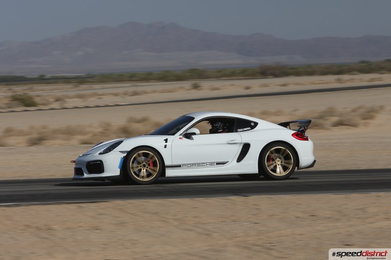 Porsche Cayman GT4