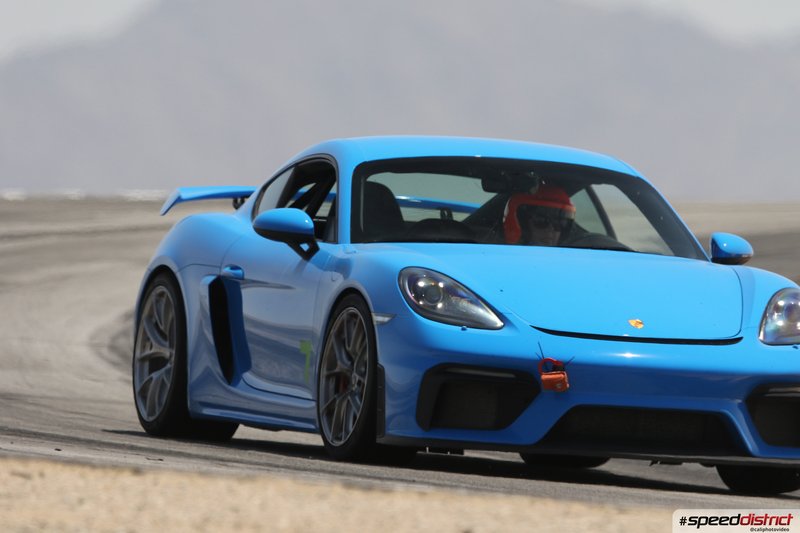 Porsche Cayman GT4