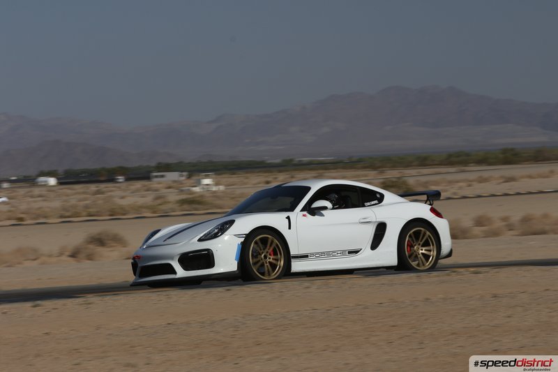 Porsche Cayman GT4
