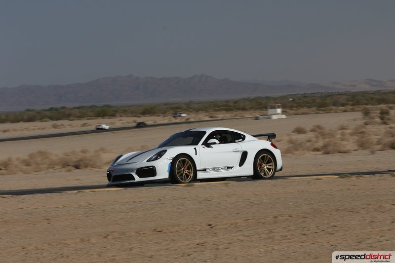 Porsche Cayman GT4