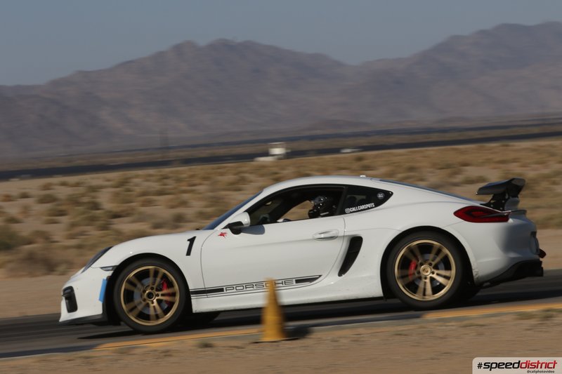 Porsche Cayman GT4