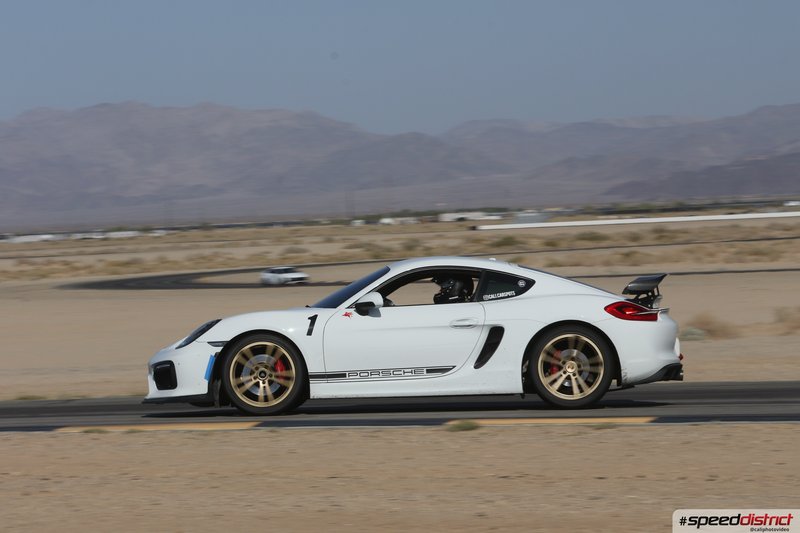 Porsche Cayman GT4