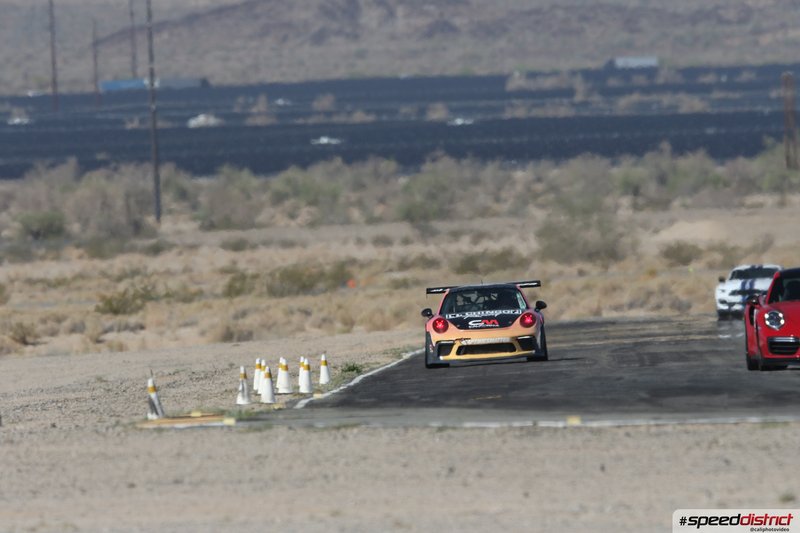 Porsche 911 GT3 Cup orange