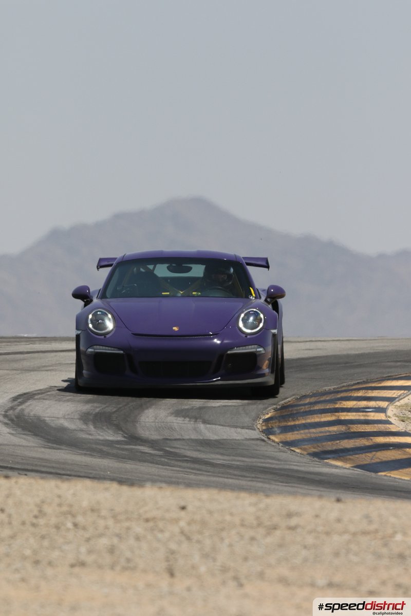 Porsche 911 GT3 Cup purple