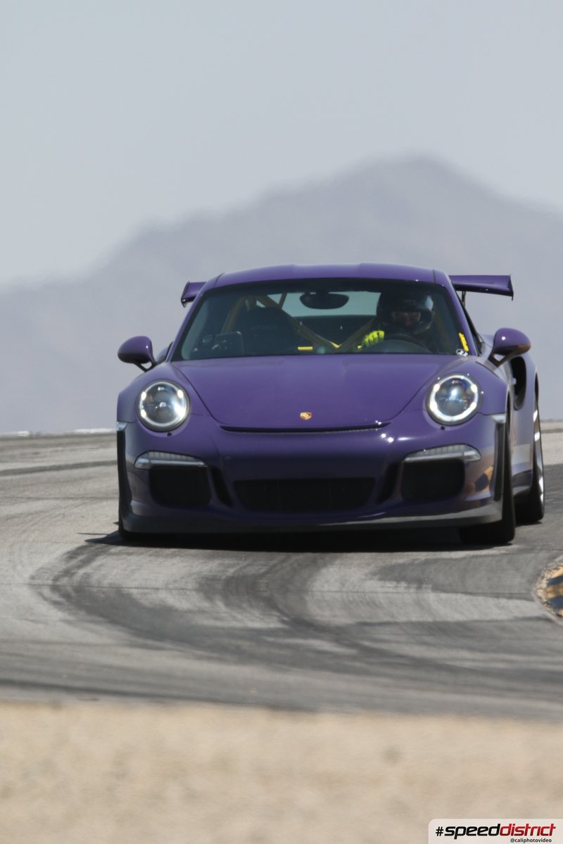 Porsche 911 GT3 Cup purple