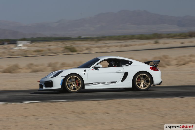 Porsche Cayman GT4
