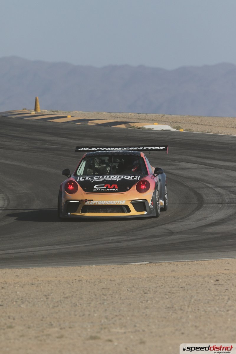Porsche 911 GT3 Cup orange