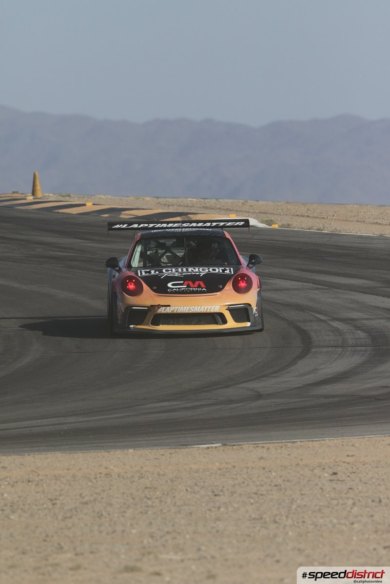 Porsche 911 GT3 Cup orange