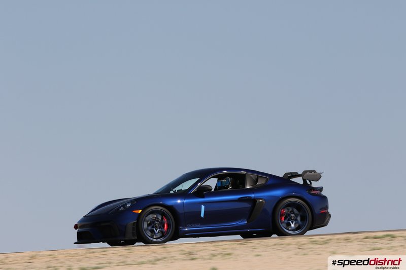 Porsche Cayman GT4 RS