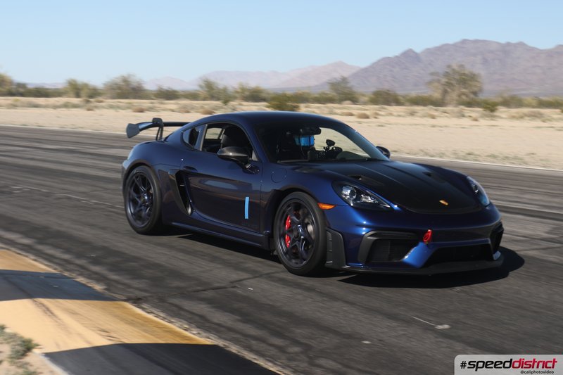 Porsche Cayman GT4