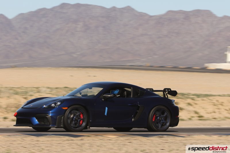 Porsche Cayman GT4