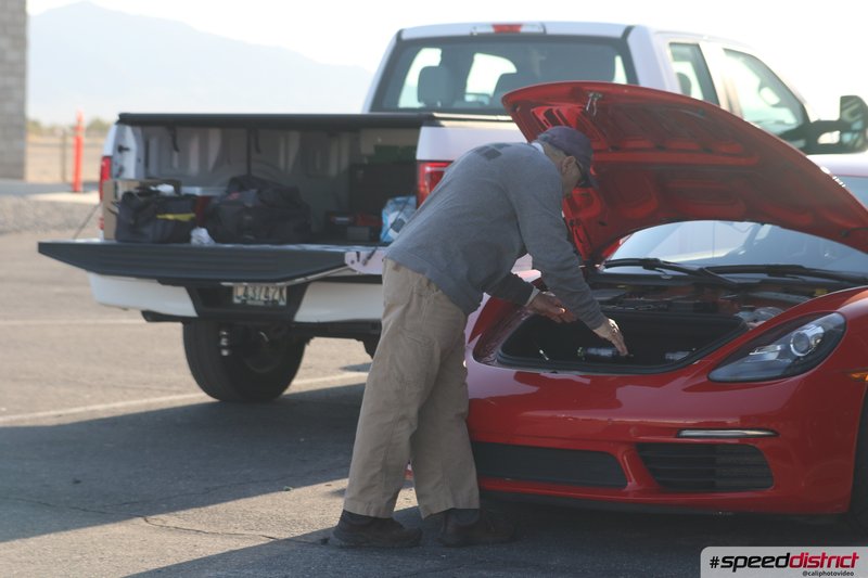 Porsche 718 Guards Red