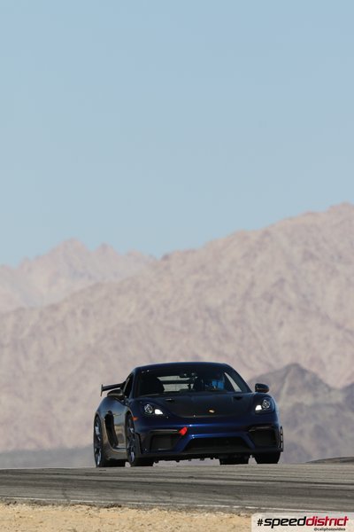 Porsche Cayman GT4