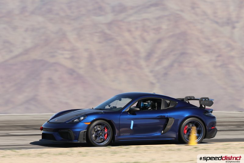 Porsche Cayman GT4 RS