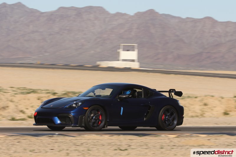 Porsche Cayman GT4