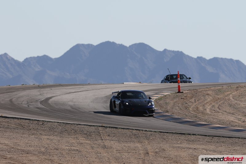 Porsche Cayman GT4 RS