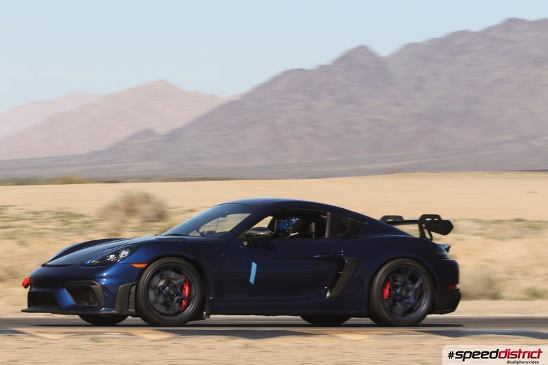 Porsche Cayman GT4