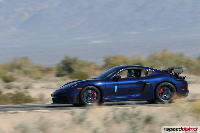 Porsche Cayman GT4 RS