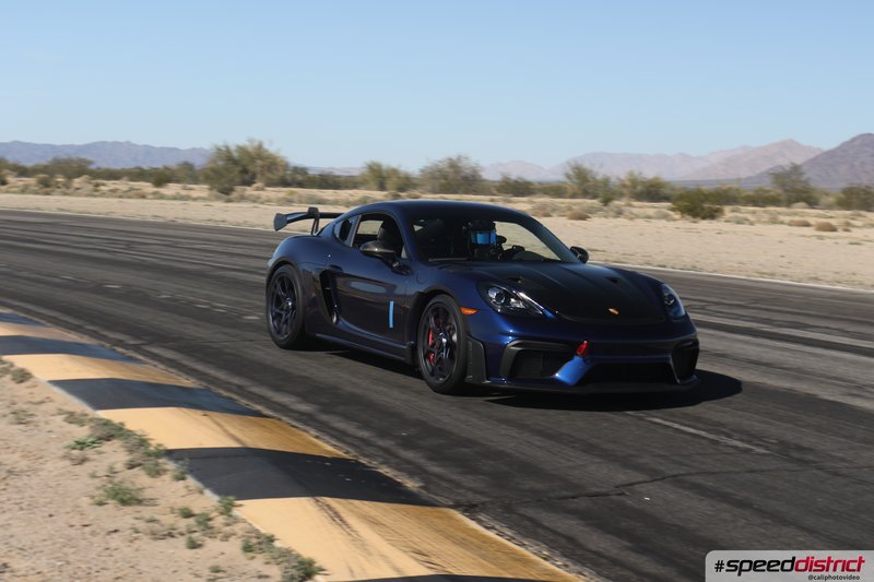 Porsche Cayman GT4