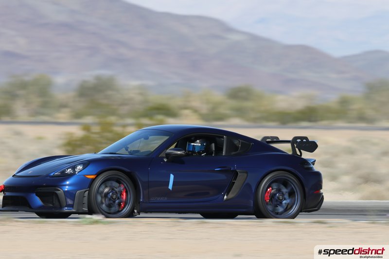 Porsche Cayman GT4 RS