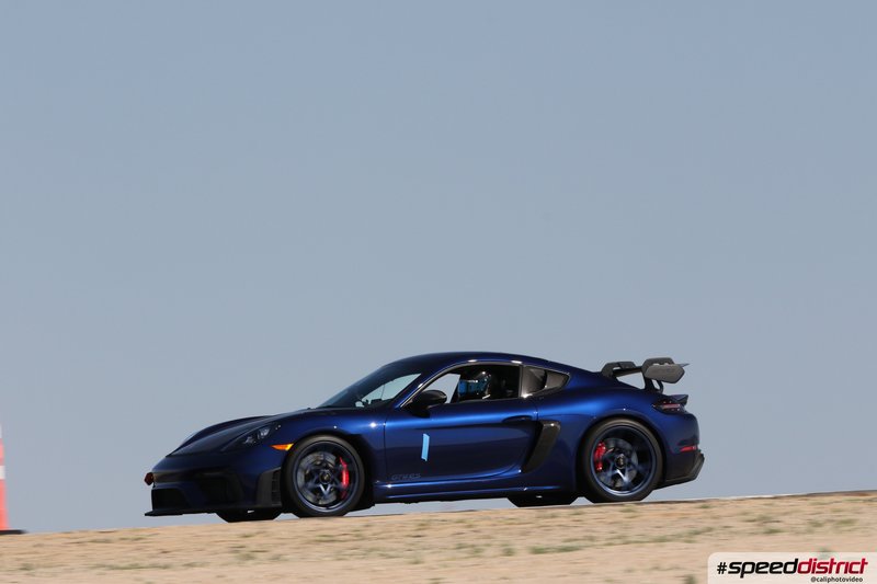 Porsche Cayman GT4 RS