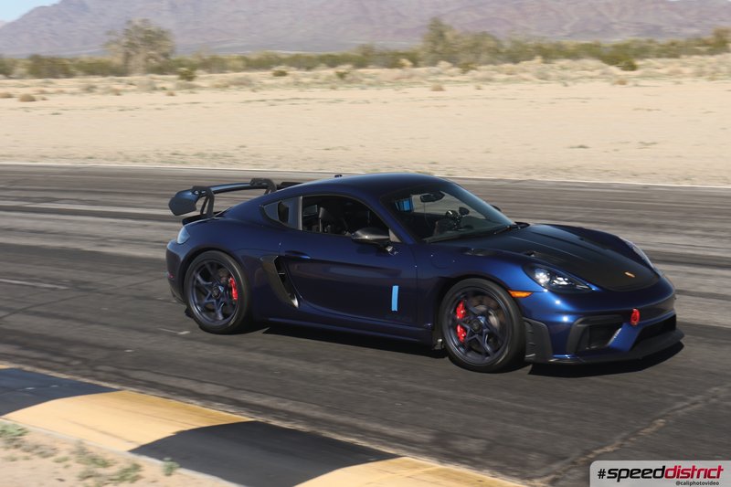 Porsche Cayman GT4