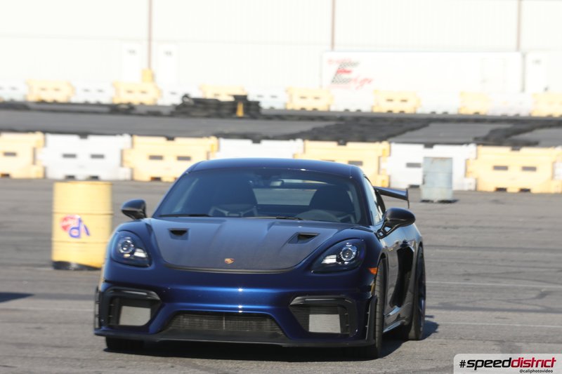 Porsche 718 dark blue