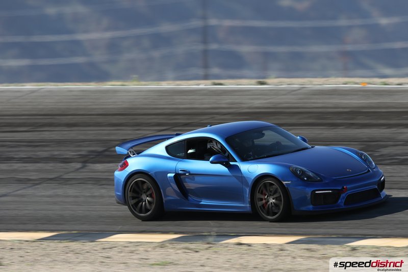 Porsche Cayman GT4
