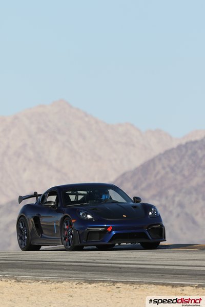Porsche Cayman GT4